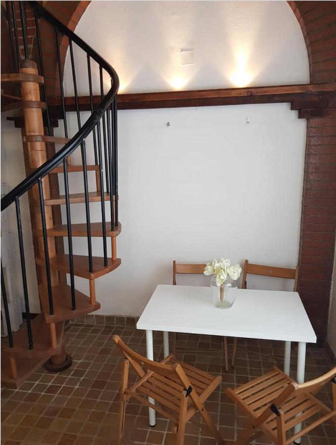 Flat Nirmala Studio-Shop Apartment Милано Екстериор снимка